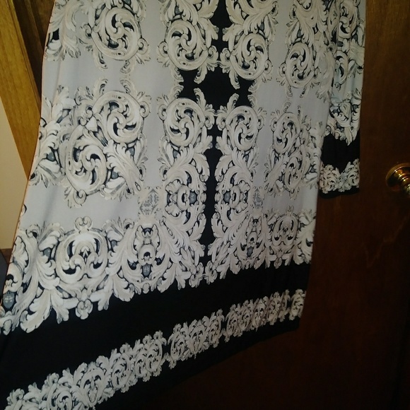Pattern blouse - Picture 2 of 8